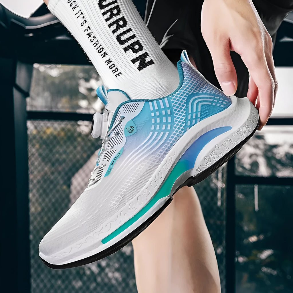 Men's low-top sneakers with mesh upper and rubber sole in black and blue colourway