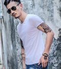 Men's lightweight bamboo fibre blend T-shirt in a solid colour with round neck and short sleeves.
