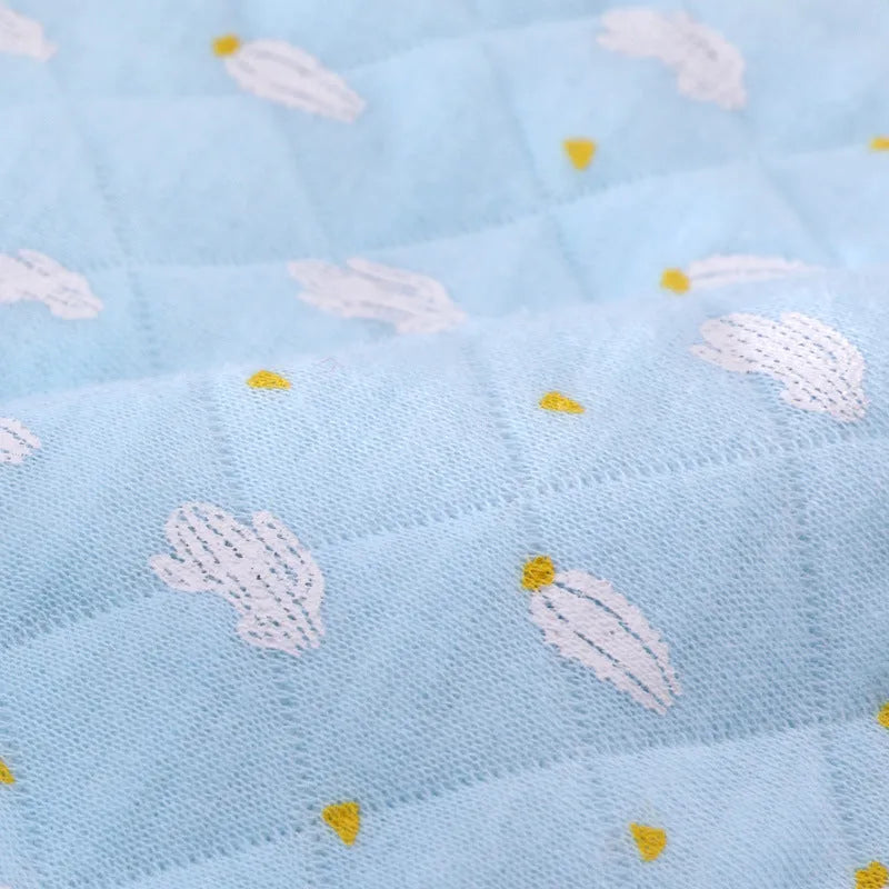 Baby gift box newborn set with soft-treated thicker fabric, for 0 to 1 year up to 80cm, in blue or pink