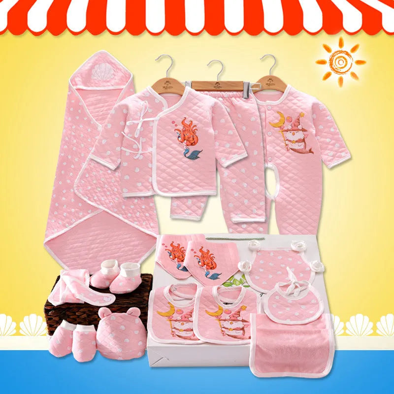 Baby gift box newborn set with soft-treated thicker fabric, for 0 to 1 year up to 80cm, in blue or pink