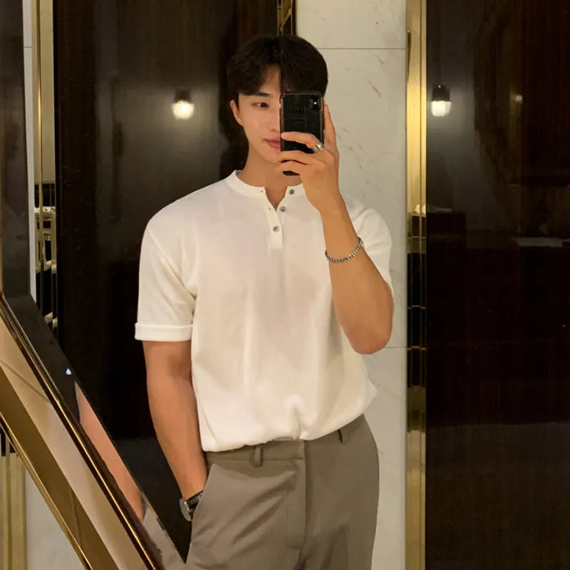 Men's thin slim-fit ice silk knitted shirt in loose pullover style with short sleeves