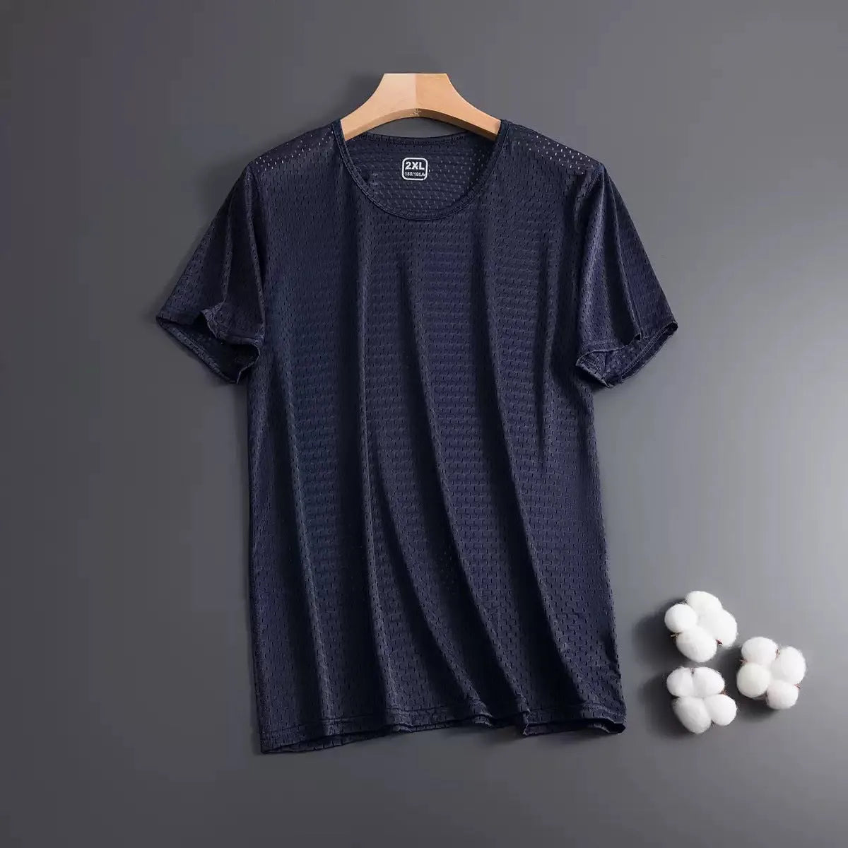 Ice silk men's short sleeve crew neck t-shirt in thin mesh polyester fabric