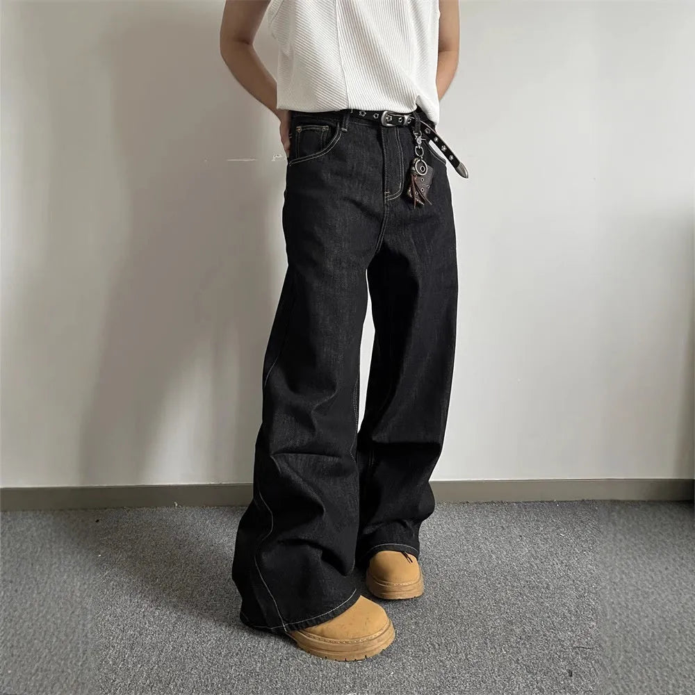 Black loose wide-leg retro jeans with a straight-leg cut and mid waist on a mannequin.