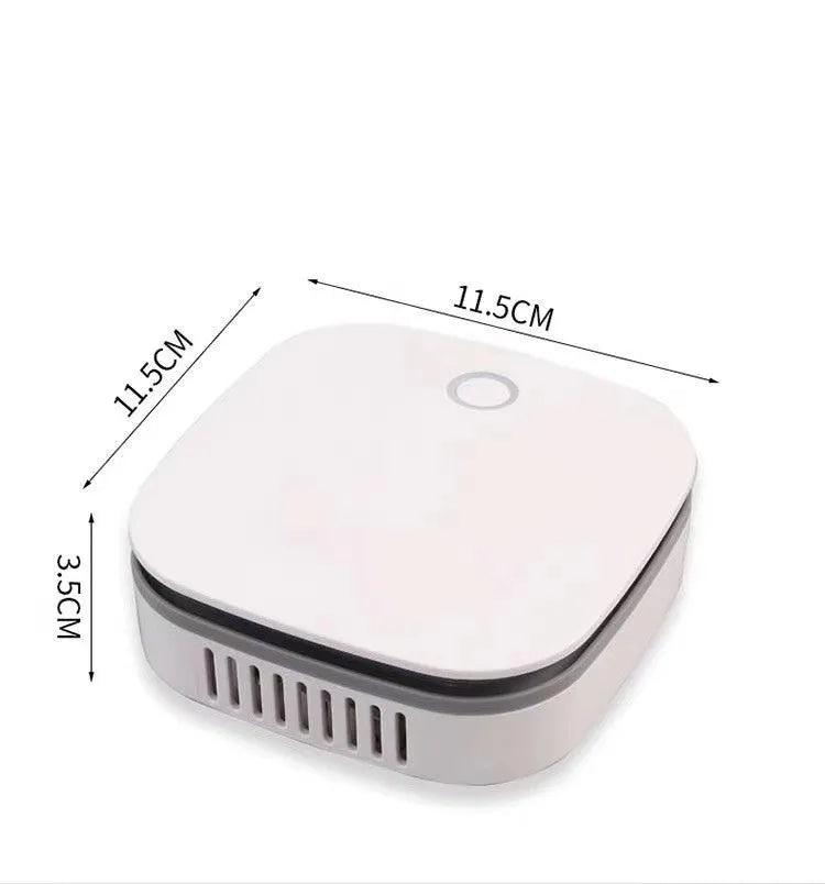 White USB-powered car air purifier with one-button control for odour removal and air disinfection.