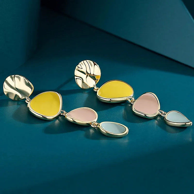 Morandi three-colour dripping oil disc earrings with wafer design on alloy construction
