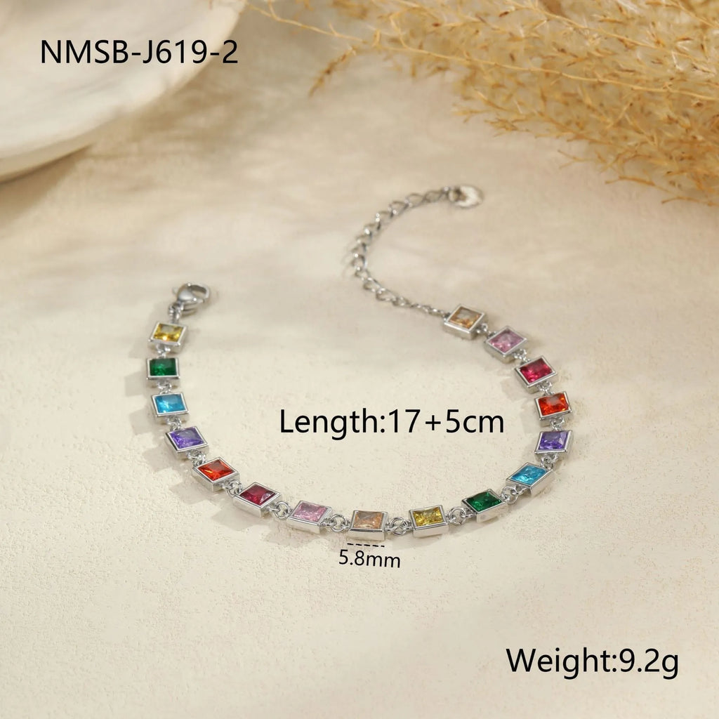 Women's stainless steel bracelet in gold or silver with geometric design options