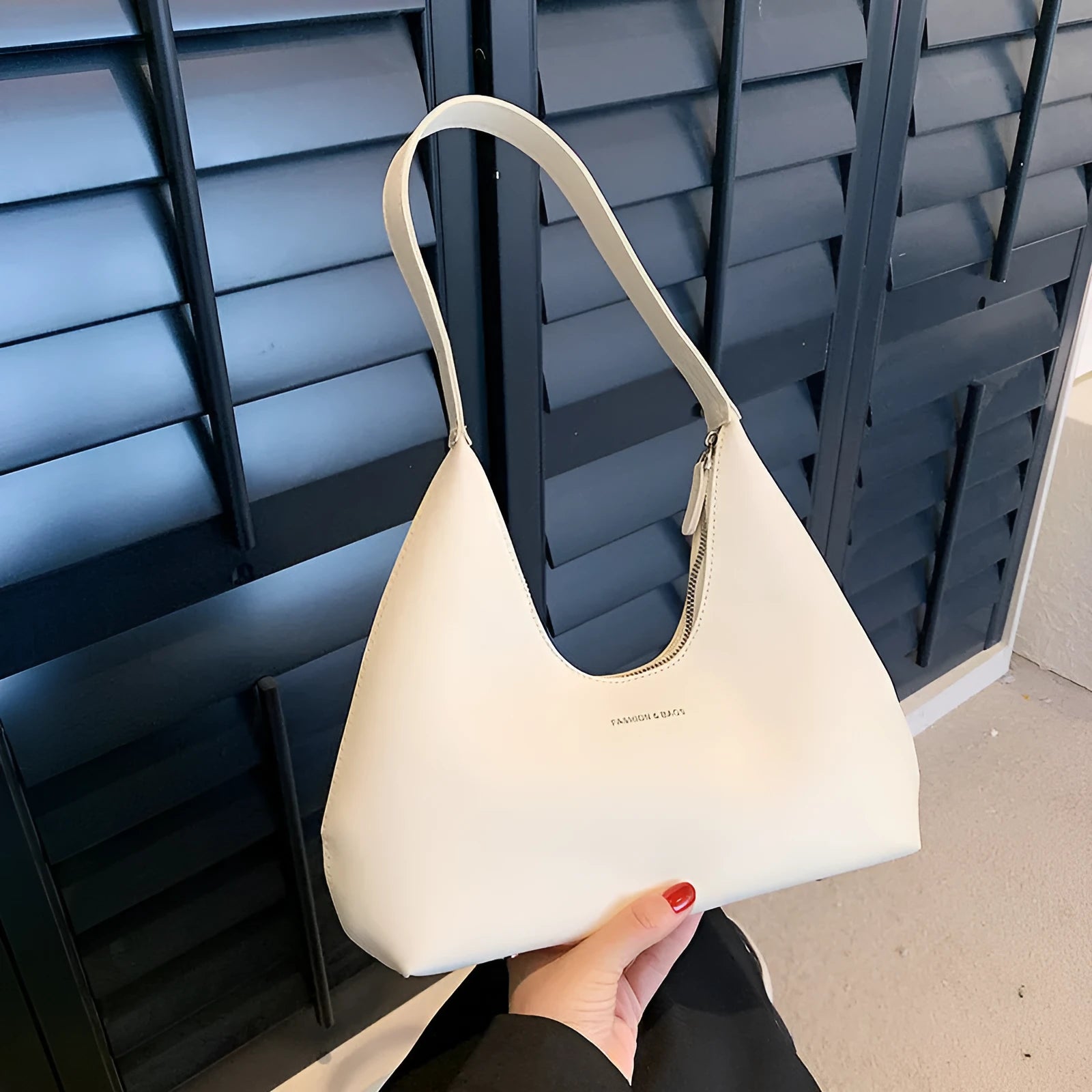 Retro style PU shoulder handbag with sandwich pocket and organised interior compartments