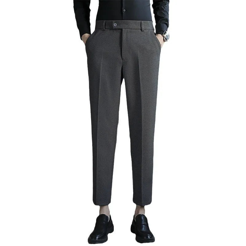 Straight-leg corduroy trousers in Retro Brown colour with elasticated waistband