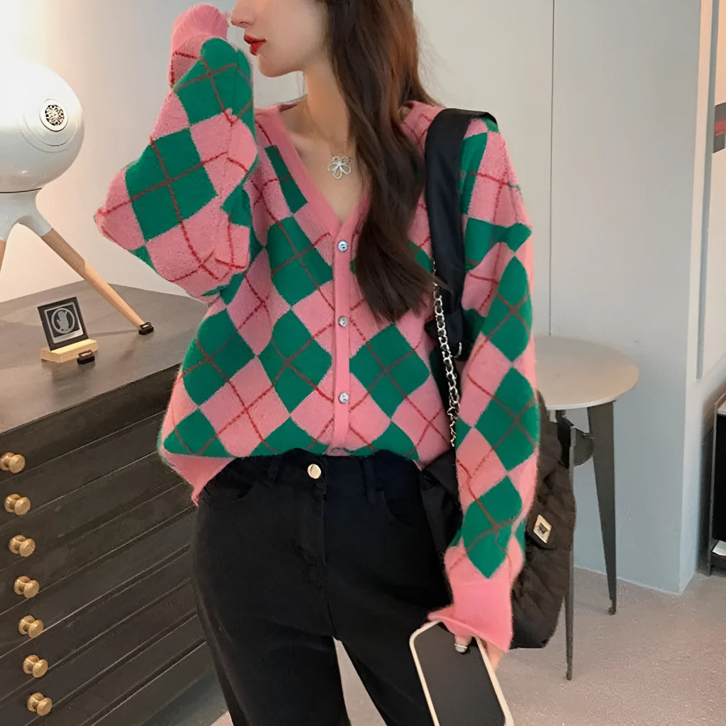 Knitted cardigan in macaron colours with regular sleeves and free size fitting