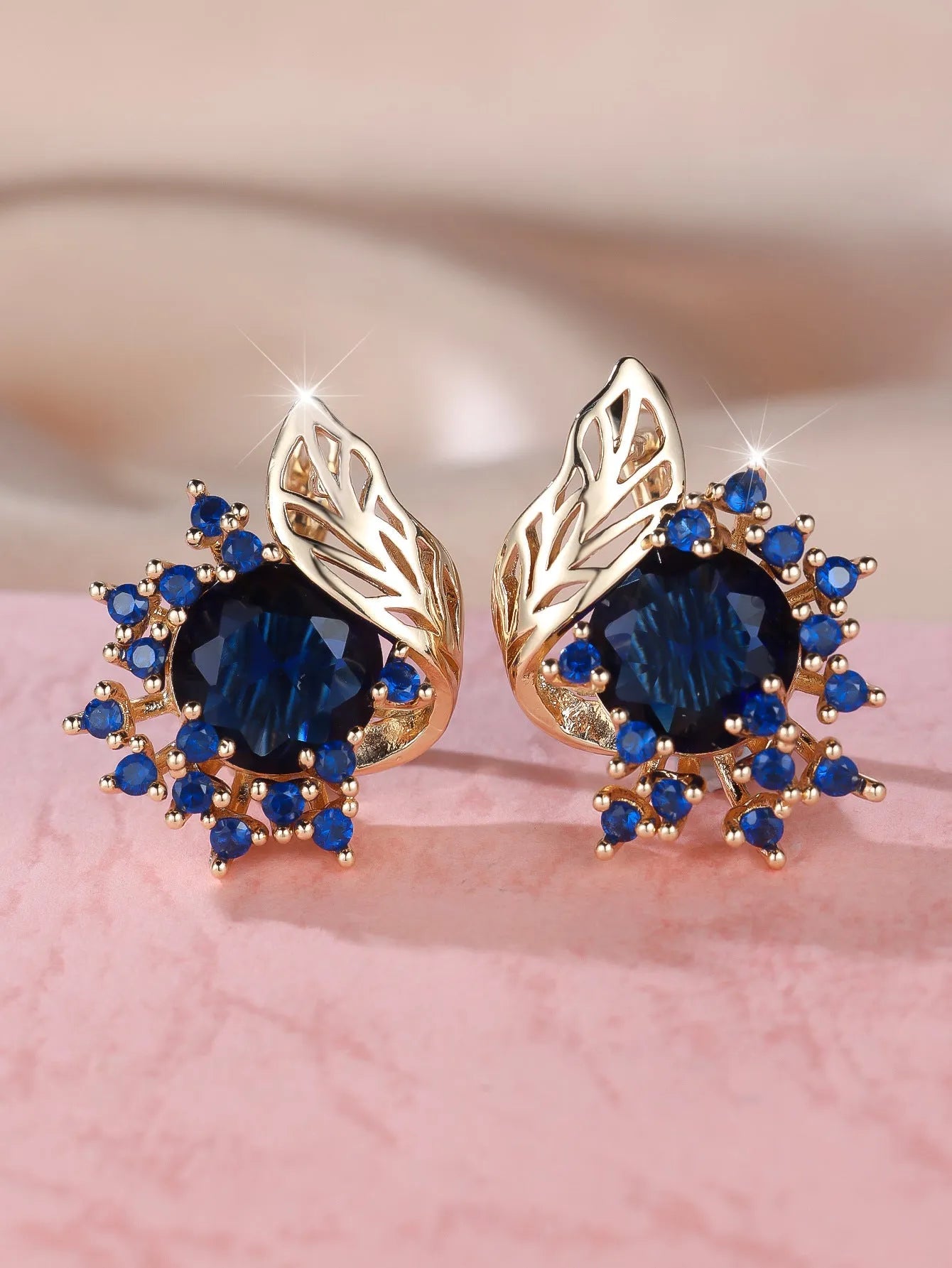 Round flower feather zircon earrings in champagne gold with coloured diamond options