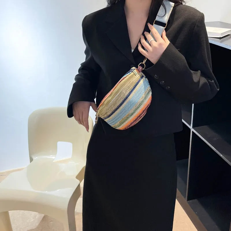 Bohemian style woven straw women's summer shoulder bag in shell shape
