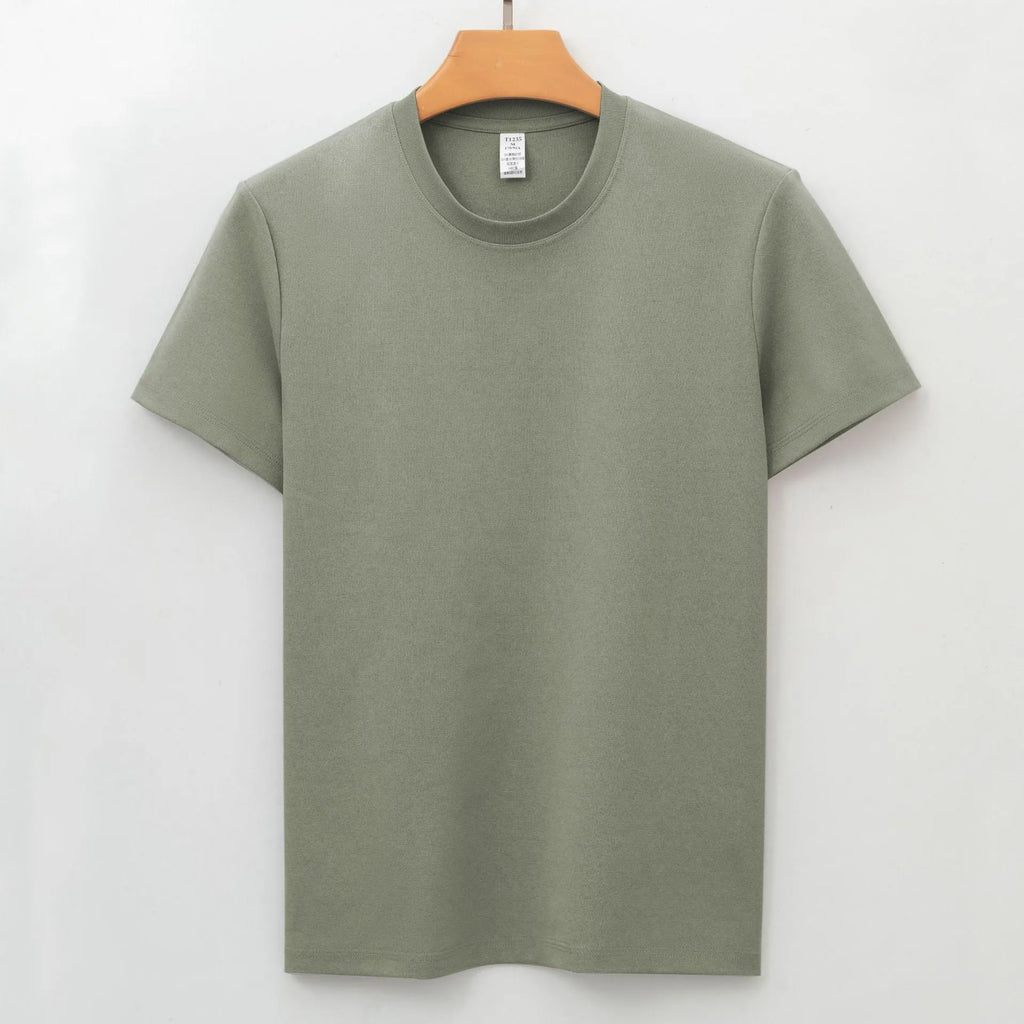 Men's solid colour short sleeve t-shirt showcasing a straight pullover style with regular sleeves.