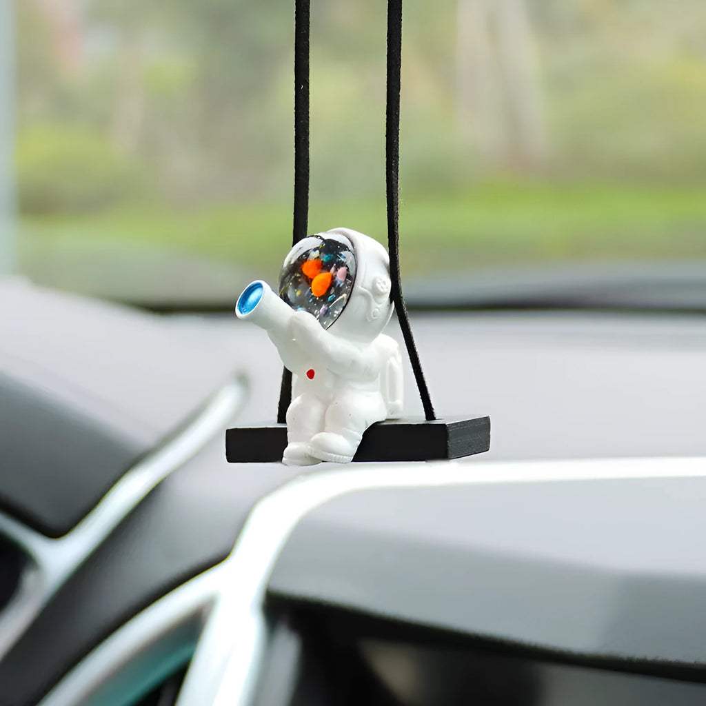 Cartoon astronaut resin pendant for car decoration with five design options