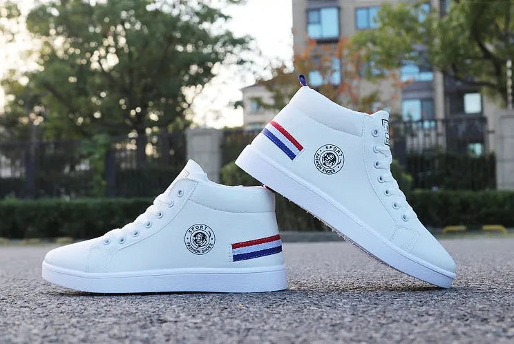 Men's casual shoes in artificial PU, shown in white black and white blue colourways, sizes 39 to 44