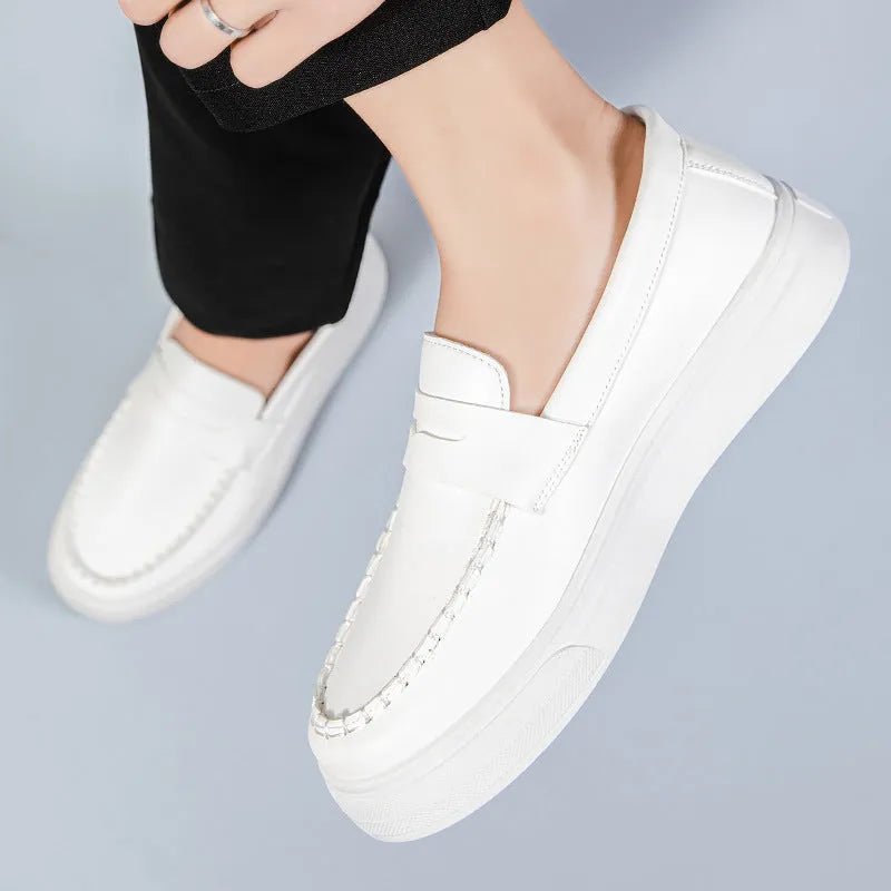 Men's casual slip-on loafers in PU leather with round toe, shown in black and white colour