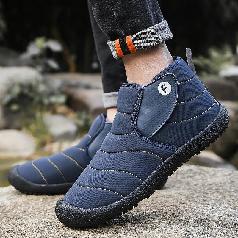 Men's waterproof snow boots in cotton with non-slip rubber soles and artificial plush lining