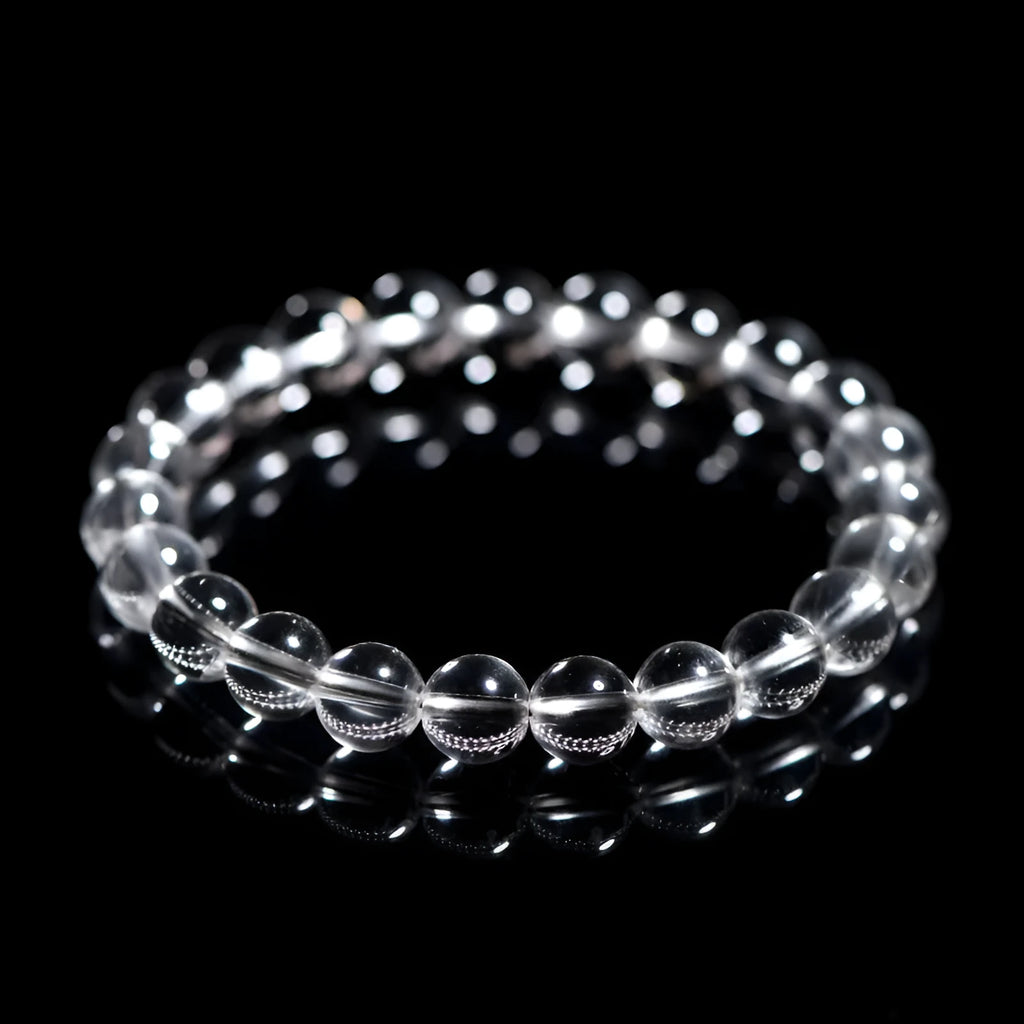 Natural Donghai old materials white water round beads crystal bracelet in geometric single circle style.