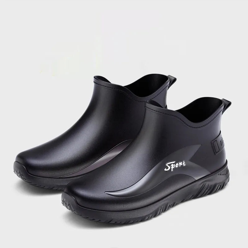 Men's flat-heel PVC short wellington boots in beige, black and black-red colour options
