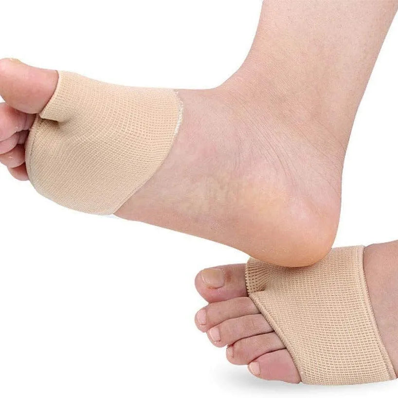 Thumb valgus support sleeve in thickened super soft nylon, unisex adult design, skin colour and black, sizes S L XL