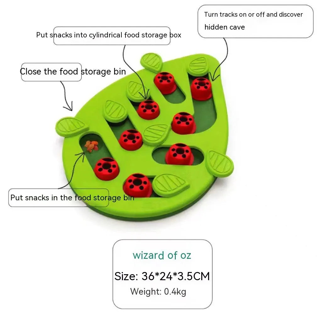 Green Christmas pet bowl with slow-feeding design, made of PP plastic, for cats and dogs