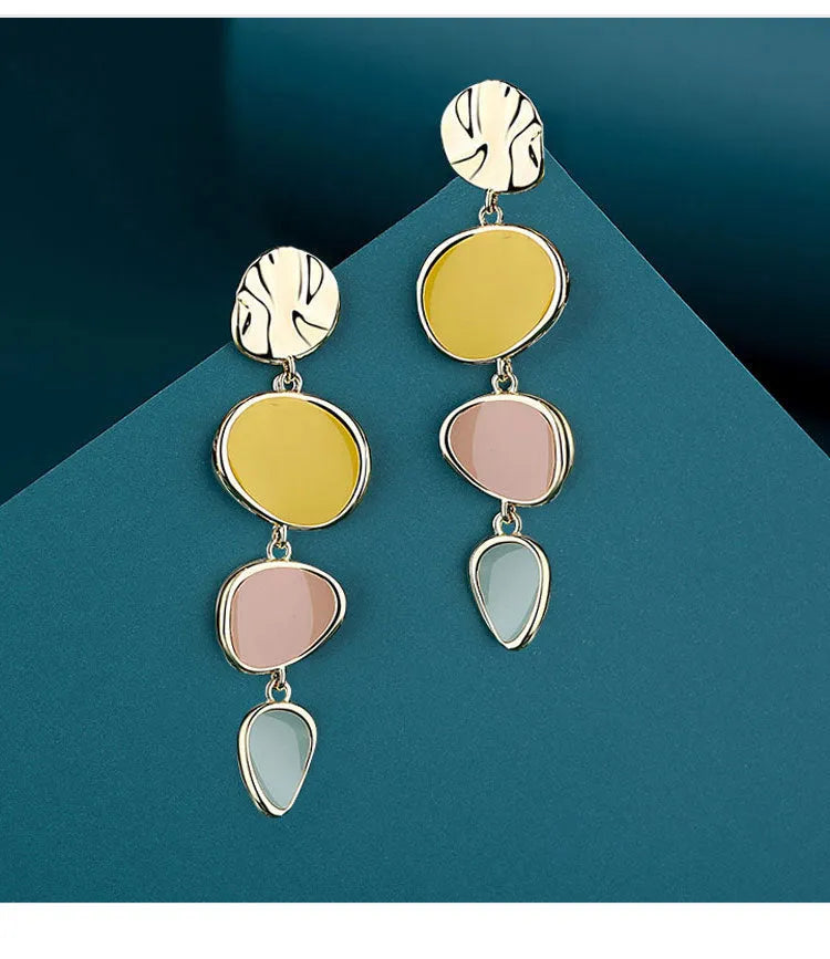 Morandi three-colour dripping oil disc earrings with wafer design on alloy construction