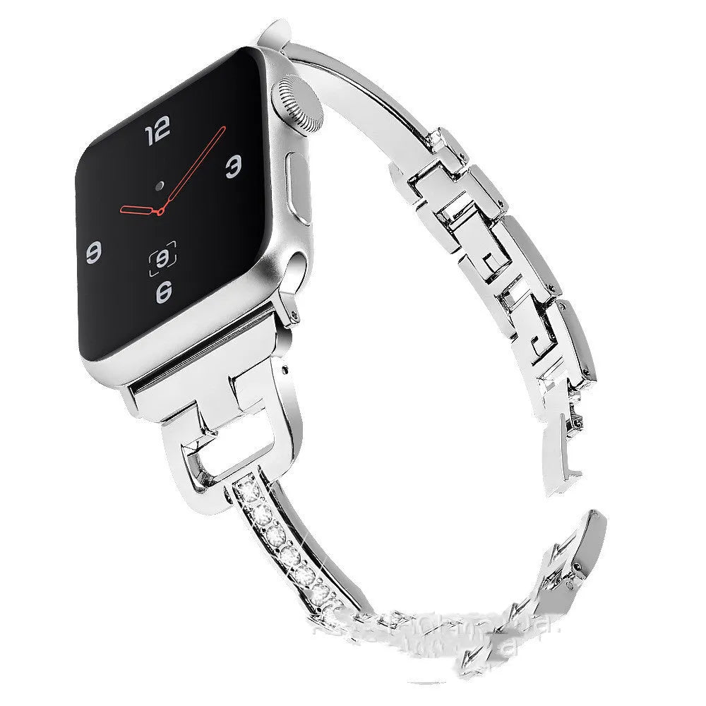 Apple Watch D-shaped metal diamond pattern strap in silver on wrist