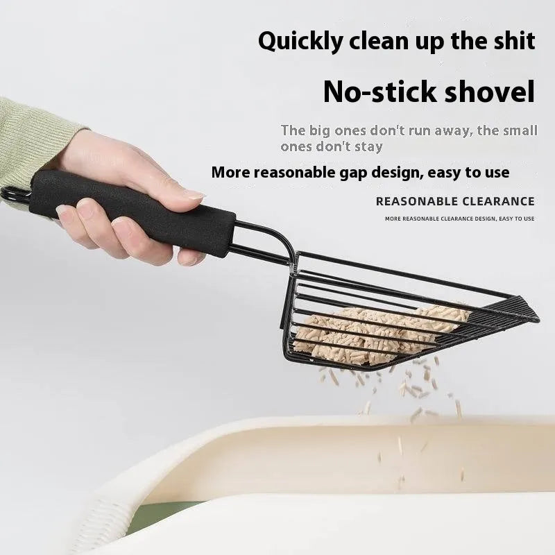 Black metal cat litter scoop with 0.8cm gap between tines for sifting
