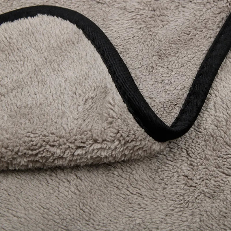Microfiber car wash drying towel shown in three size options: 75x35cm, 60x40cm, and 100x40cm