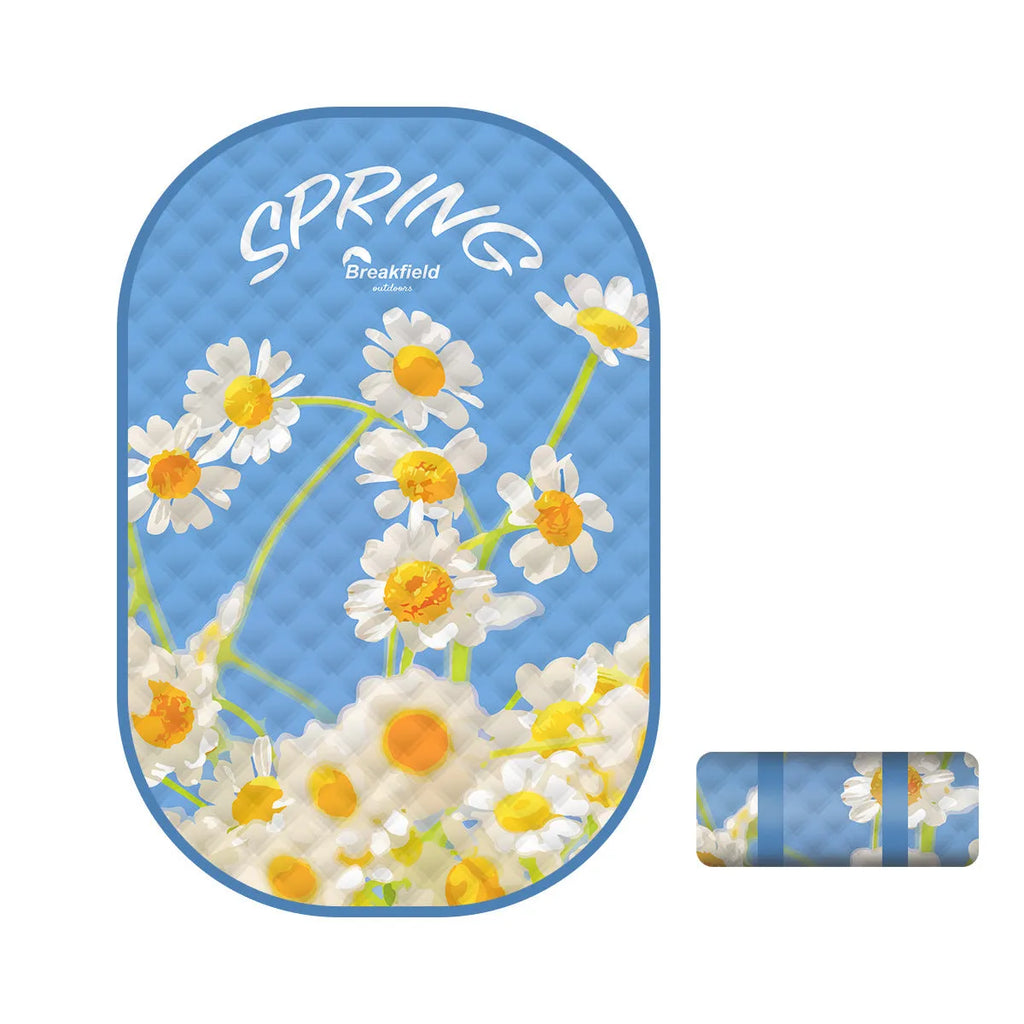 Waterproof outdoor picnic mat for 4-8 people in brushed fabric with Four Seasons colour options
