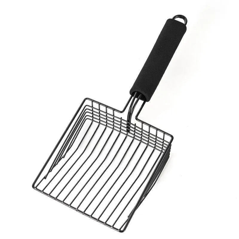 Black metal cat litter scoop with 0.8cm gap between tines for sifting