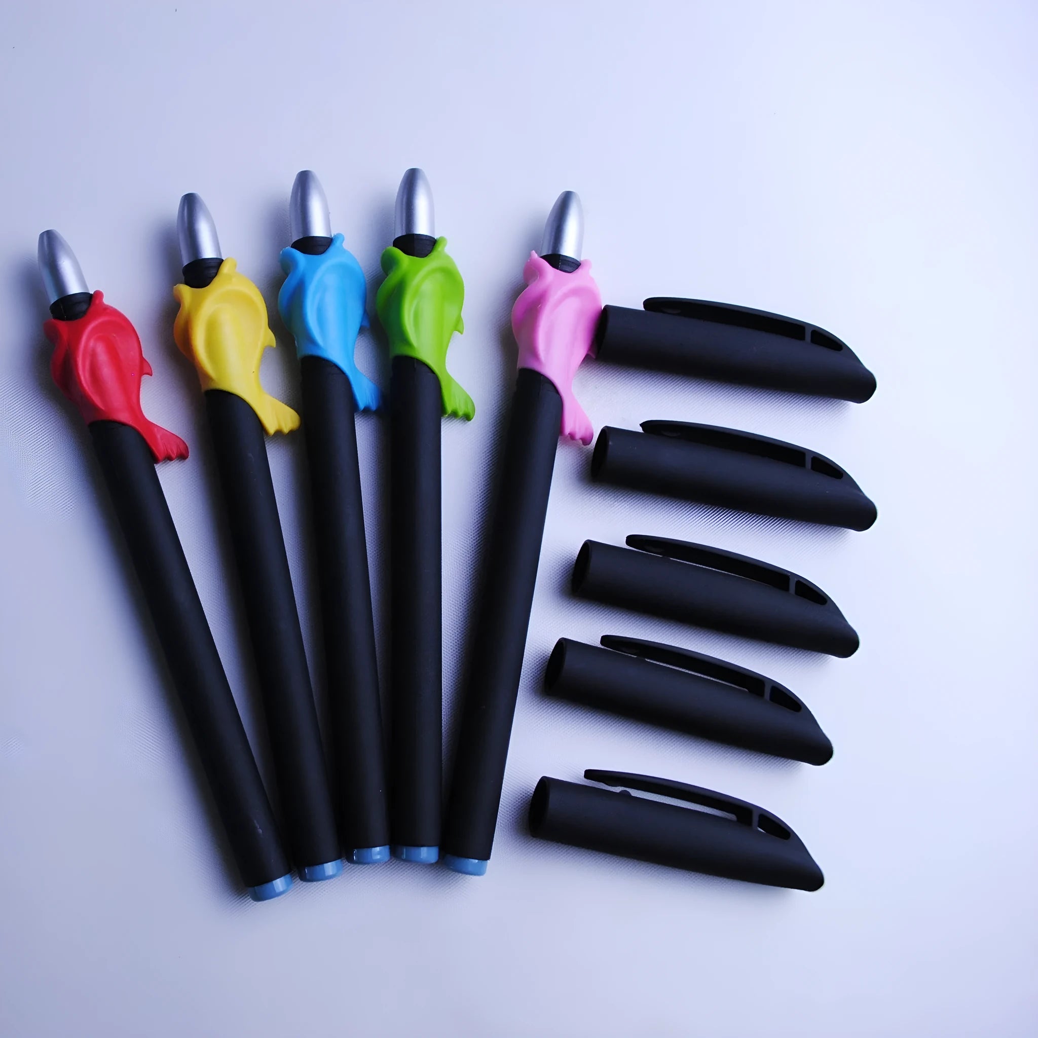 Portable fading ink pen set showing 0.5mm tip, blue refills, and plastic body measuring 130mm