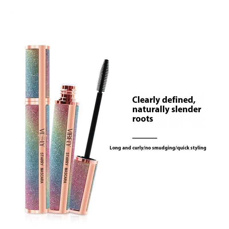 Black waterproof mascara tube for 4D volumised long thick curled eyelashes