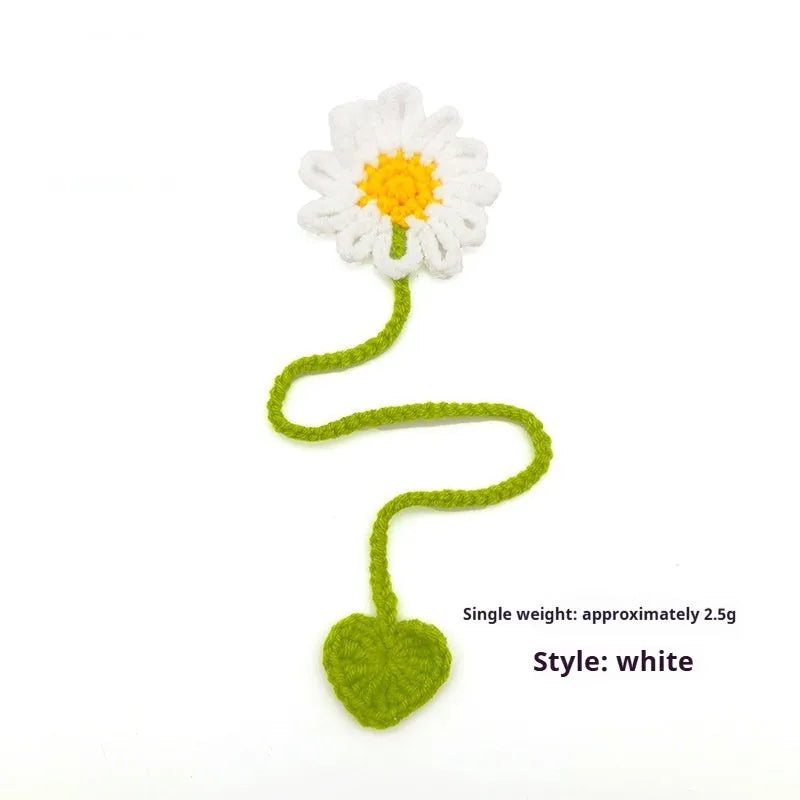 Hand-crocheted wool bookmark with daisy ornament in flexible milk cotton wire