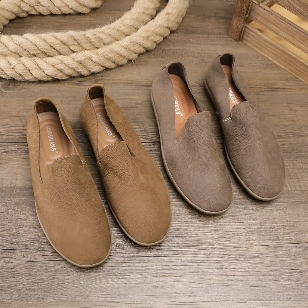 Men's handmade casual leather shoes in khaki or grey with flat wedge rubber sole