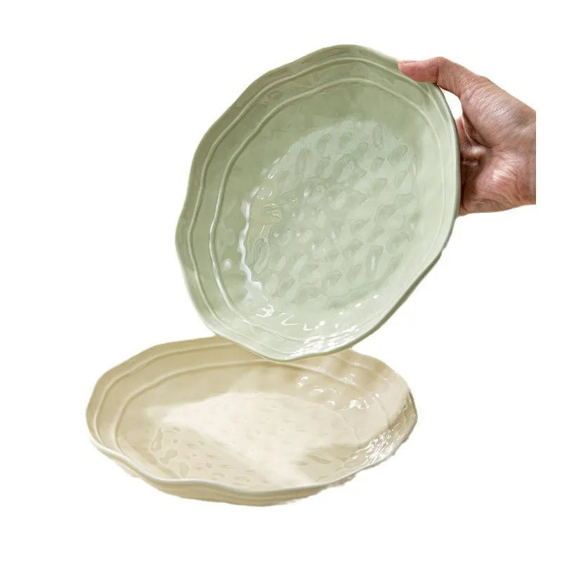 Solid colour ceramic dinnerware set with seven pieces in minimalist Japanese style, boxed packaging.