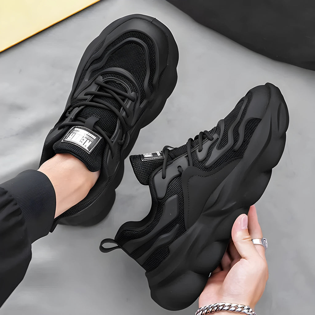 Men's black or white mesh sneakers with thick sole and synthetic PU upper, sizes 39-44