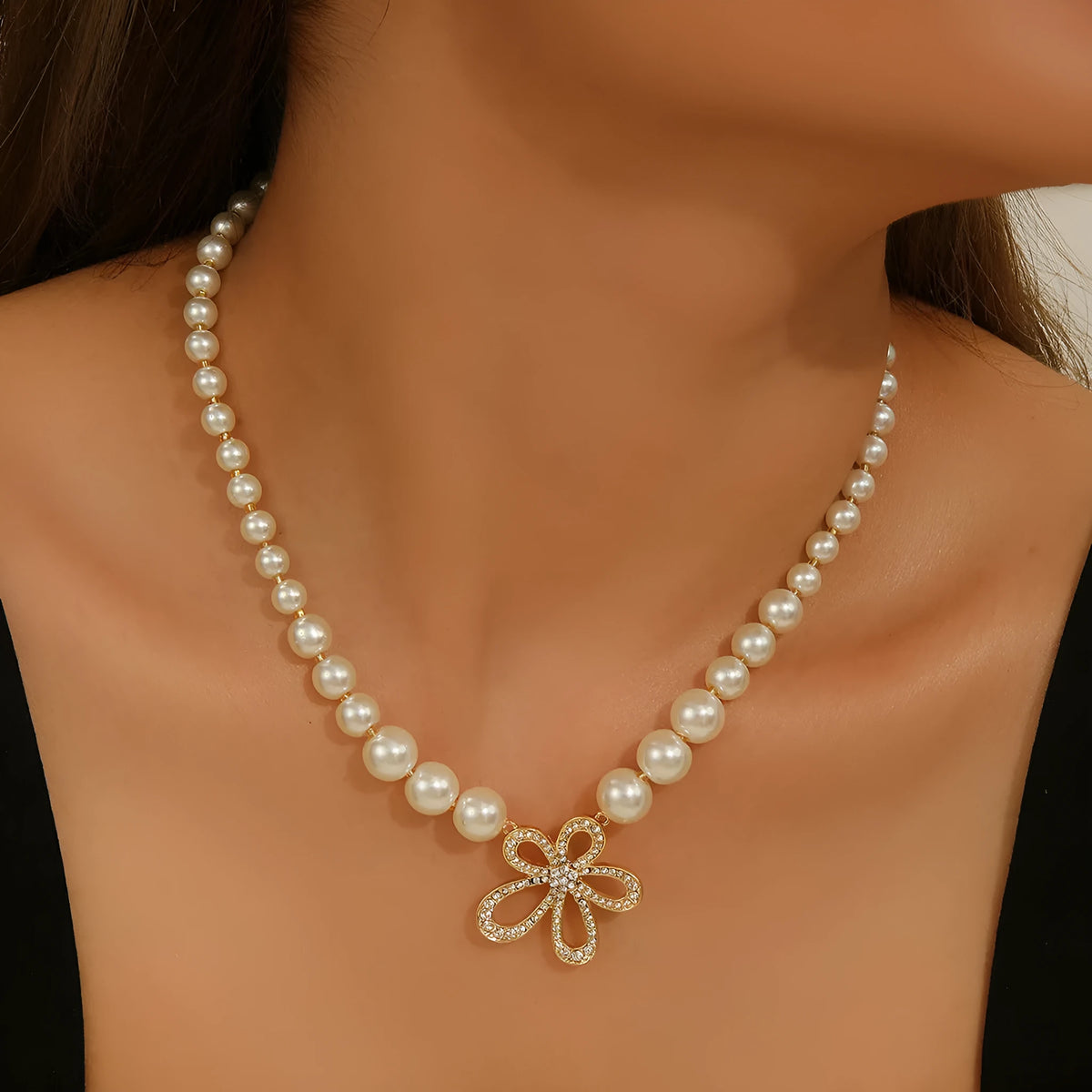 French romantic flower necklace with white fabric rose and gold-tone 42cm adjustable chain