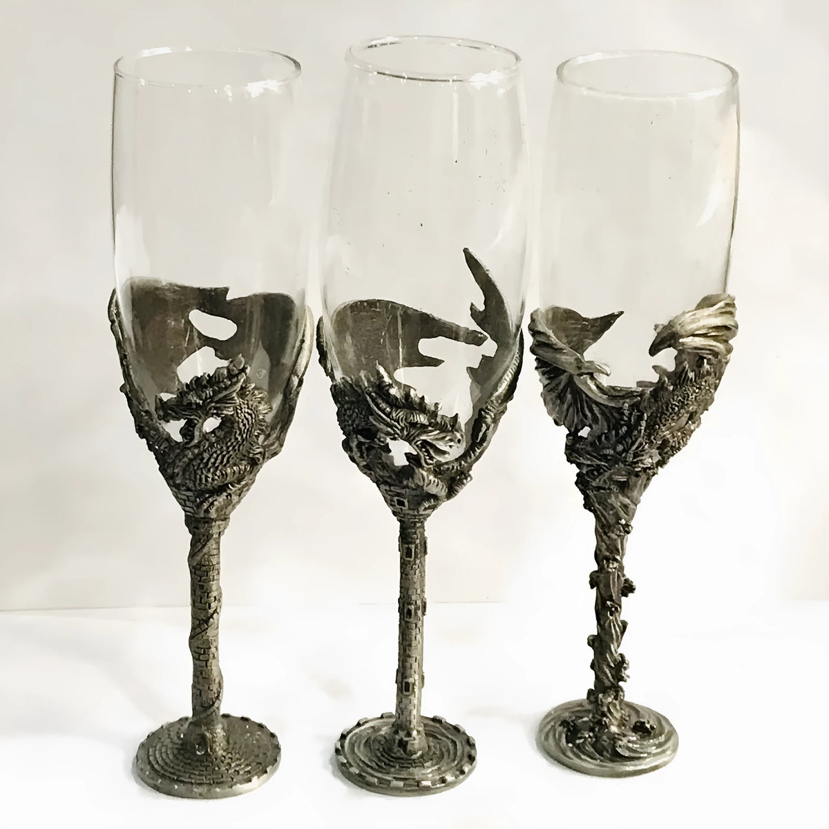 Alloy dinosaur champagne glass goblet in ancient tin colour, 6 x 21 cm retro wine glass for champagne