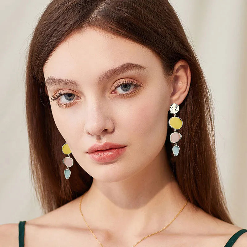 Morandi three-colour dripping oil disc earrings with wafer design on alloy construction