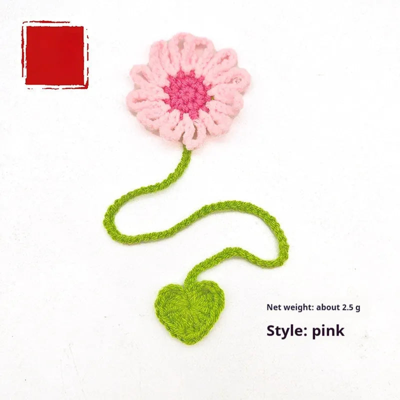 Hand-crocheted wool bookmark with daisy ornament in flexible milk cotton wire
