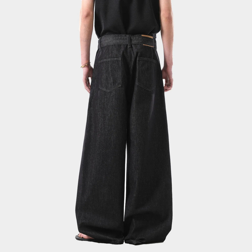 Black high waist straight-leg women's jeans with zip fly and five-pocket design
