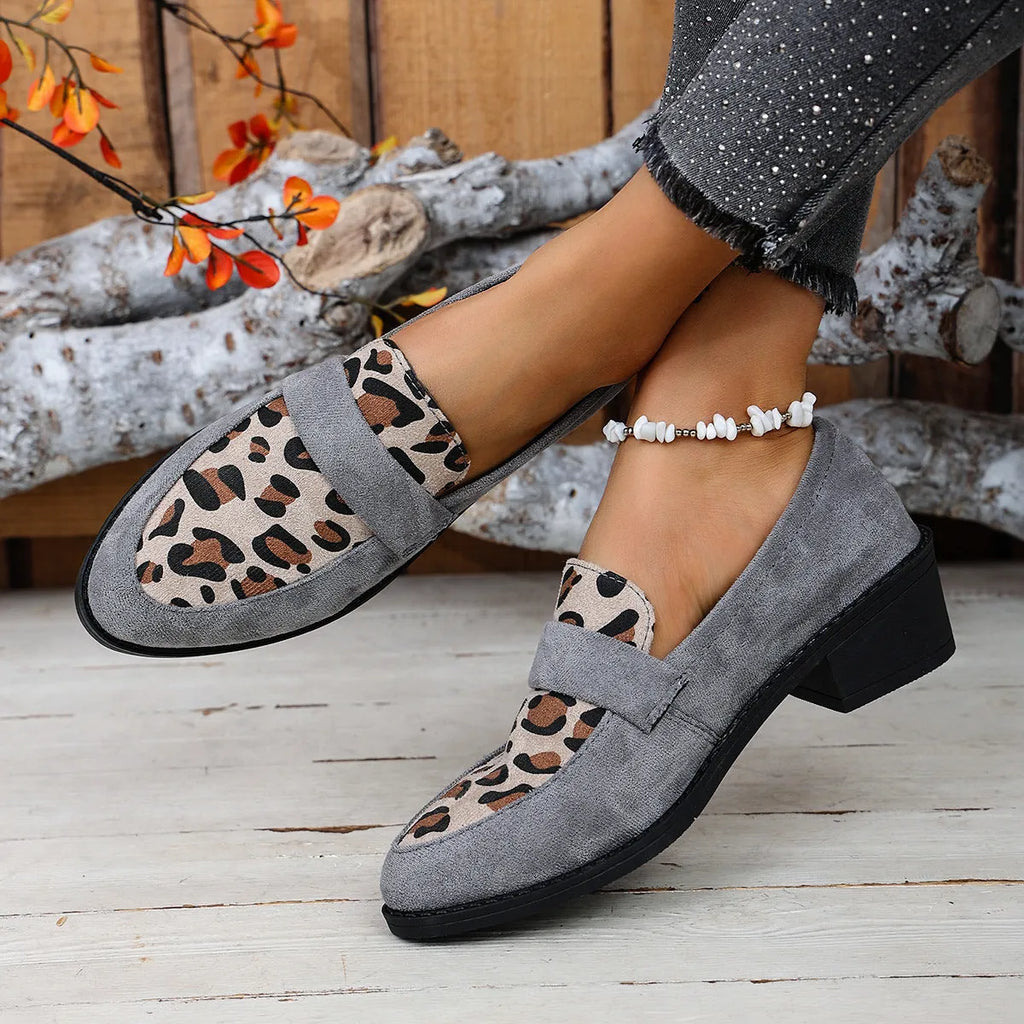 Women's leopard print suede slip-on shoes with chunky mid-heel in brown colour