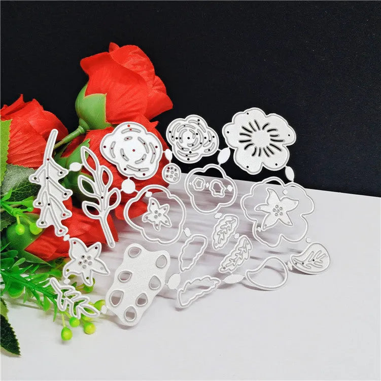 Silver carbon steel flower knife mould for paper cutting measuring 14.3 by 9.9 centimetres