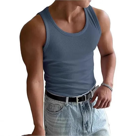 Men's black tight-fit round neck sports T-shirt with wool lining for workouts.