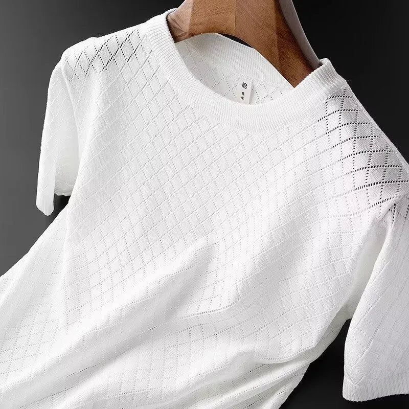 Men's ice silk summer t-shirt in white or black with V-neck or round neck Korean style