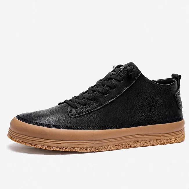 Men's black and white casual leather shoes with round toe and flat rubber sole