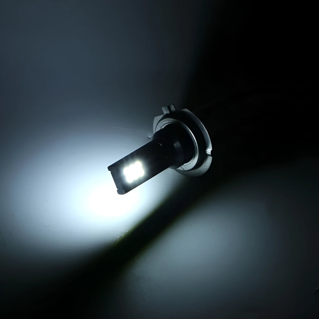 H7 110W LED automotive fog lights with 12 SMD 3030 chips in white aluminium housing