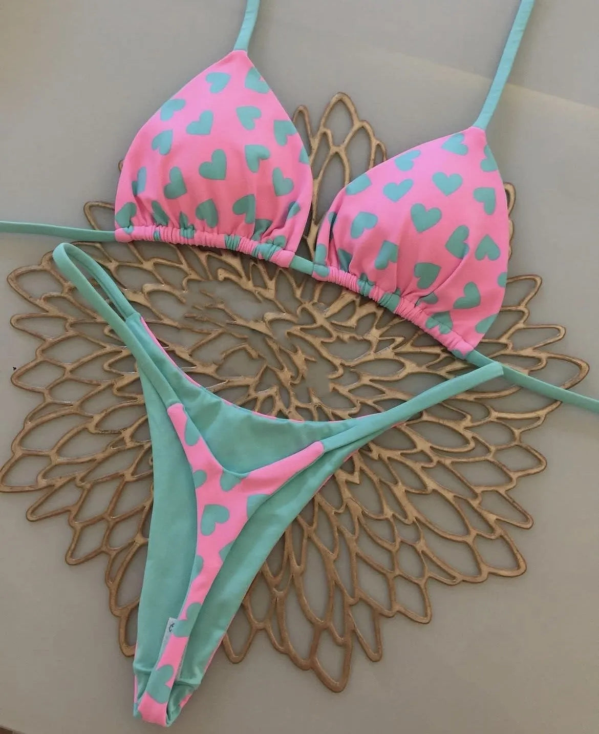 Women's backless swimsuit with heart print pattern and high-split briefs in quick-dry fabric