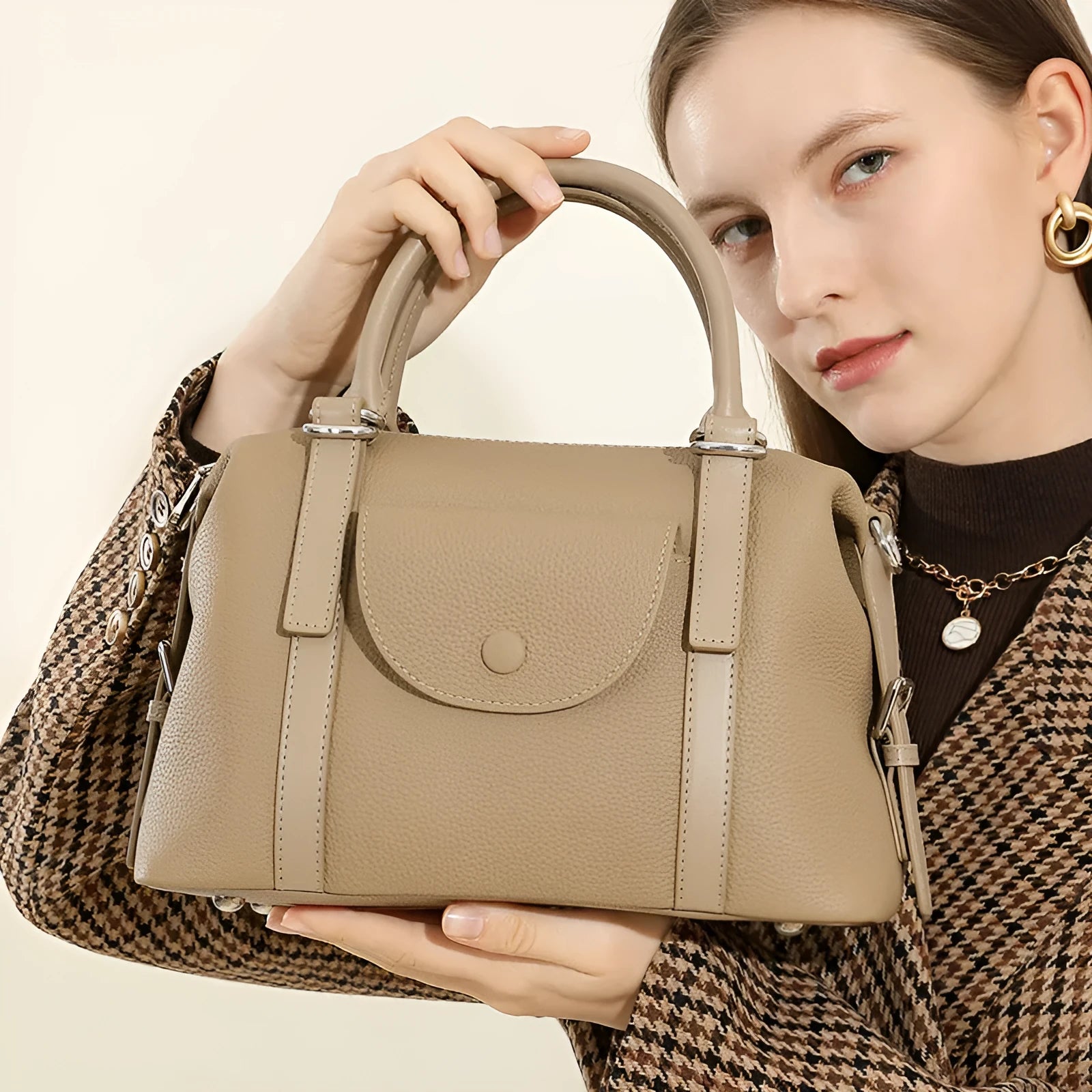 Genuine leather ladies handbag in black, brown or grey with single shoulder strap