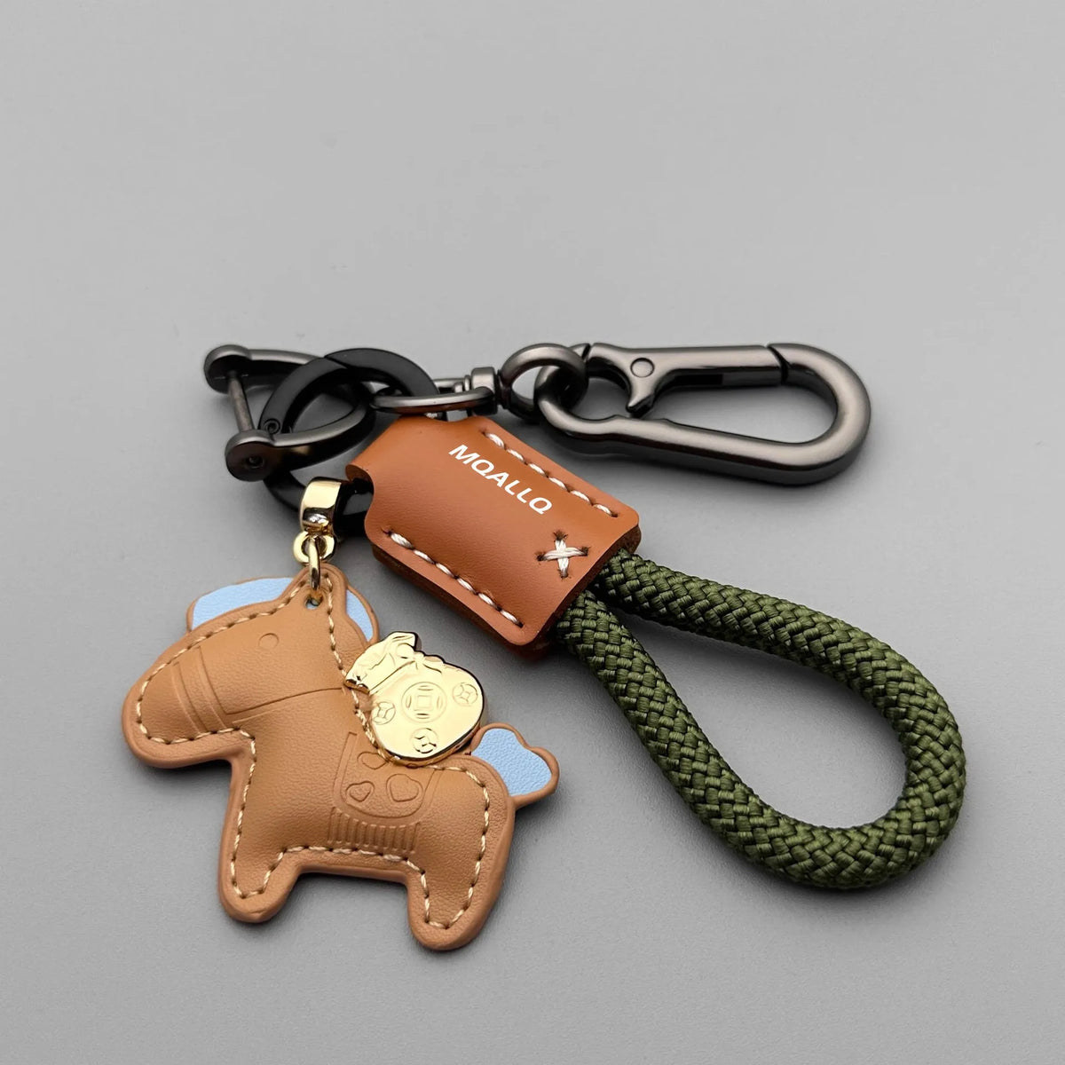 Handmade cowhide car key ring pendant with zinc alloy buckle and flannel rope in various colours
